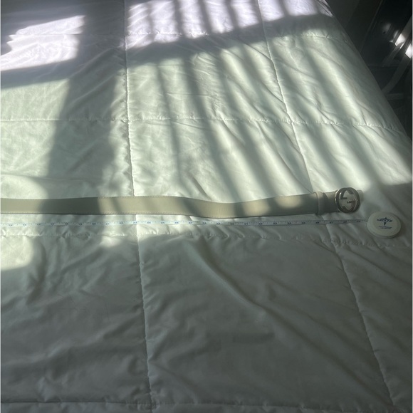 Never worn new Women’s Gucci belt (AUTHENTIC) - Picture 4 of 5